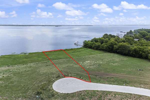 0.52 Acres of Residential Land for Sale in West Tawakoni, Texas