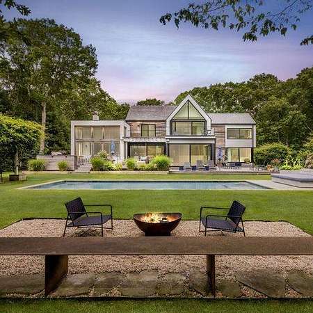 2.2 Acres of Land with Home for Lease in Amagansett, New York