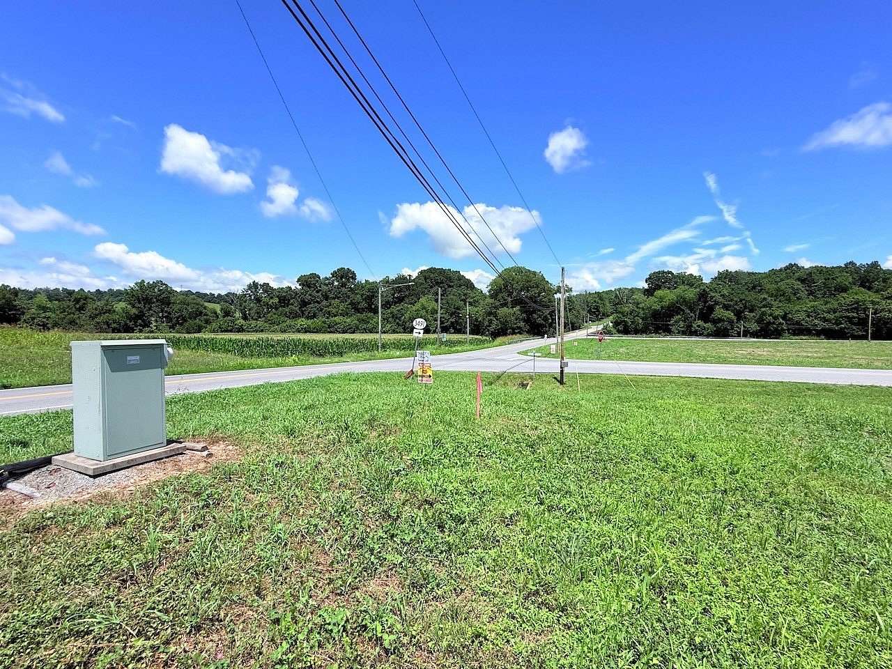 1.25 Acres of Mixed-Use Land for Sale in Columbia, Kentucky