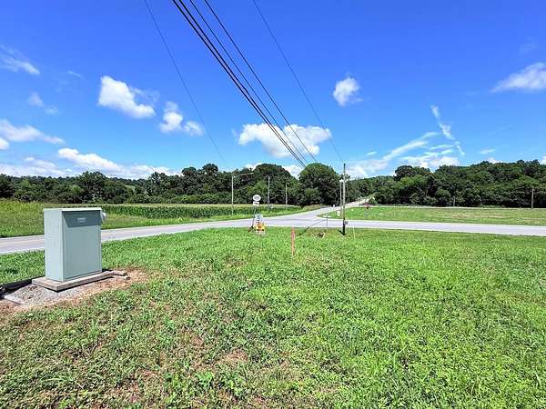 1.25 Acres of Mixed-Use Land for Sale in Columbia, Kentucky
