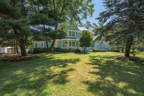5 Acres of Land with Home for Sale in Water Mill, New York