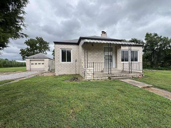 11 Acres of Land with Home for Auction in Centralia, Illinois