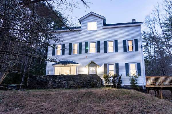 2.9 Acres of Land with Home for Sale in Cuddebackville, New York