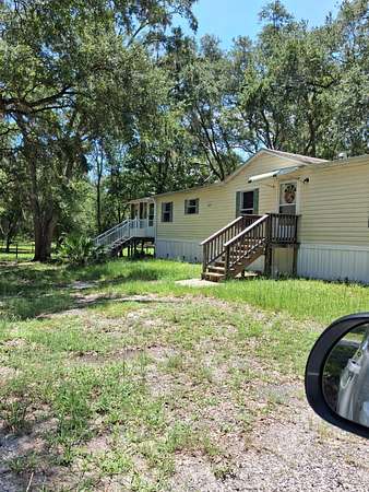 1.72 Acres of Land with Home for Sale in Bushnell, Florida