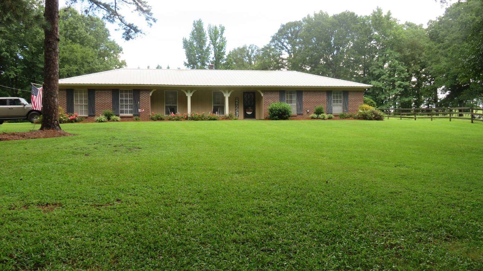 5 Acres of Land with Home for Sale in Kosciusko, Mississippi