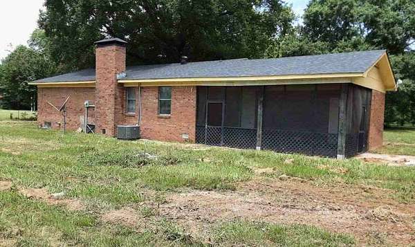 2.66 Acres of Land with Home for Auction in Little Rock, Arkansas