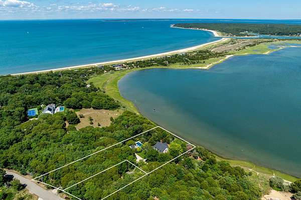 3.46 Acres of Land with Home for Sale in East Hampton, New York