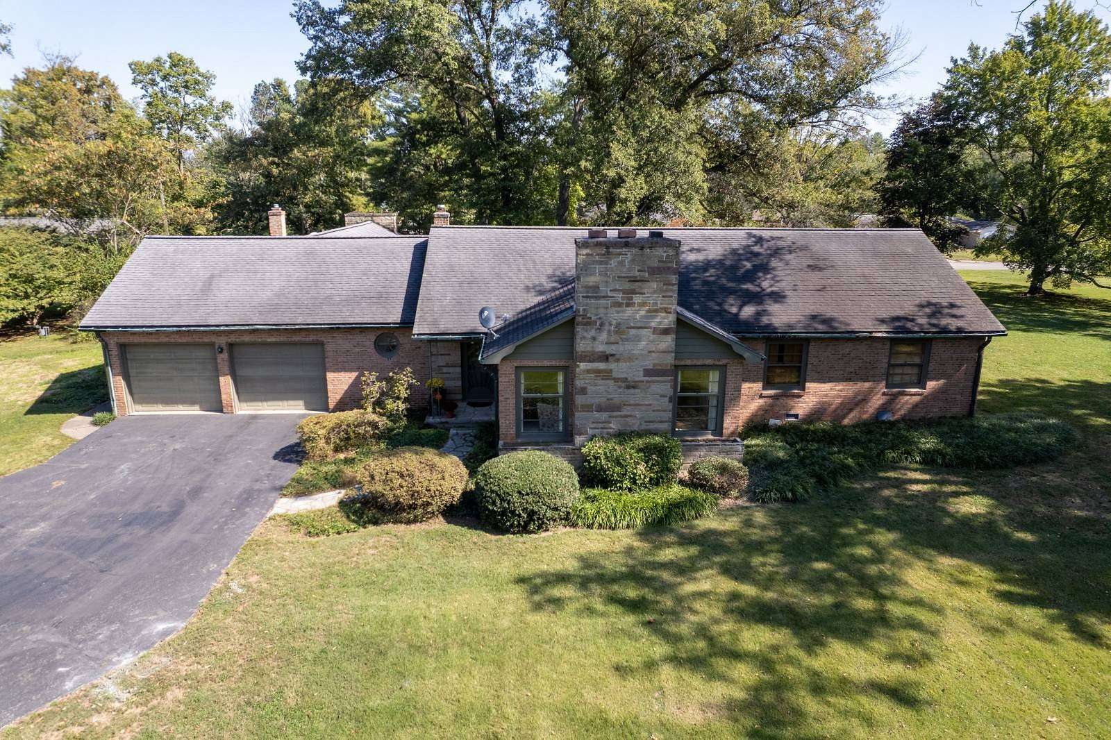 2.38 Acres of Land with Home for Sale in Olney, Illinois