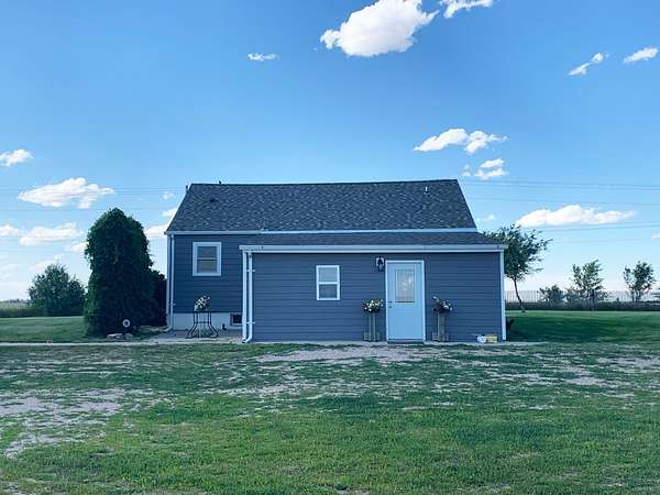 13.2 Acres of Land with Home for Sale in Hemingford, Nebraska