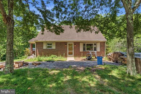4.3 Acres of Land with Home for Auction in Pottstown, Pennsylvania