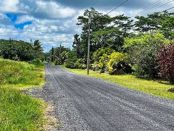 1 Acre of Land for Sale in Keaau, Hawaii