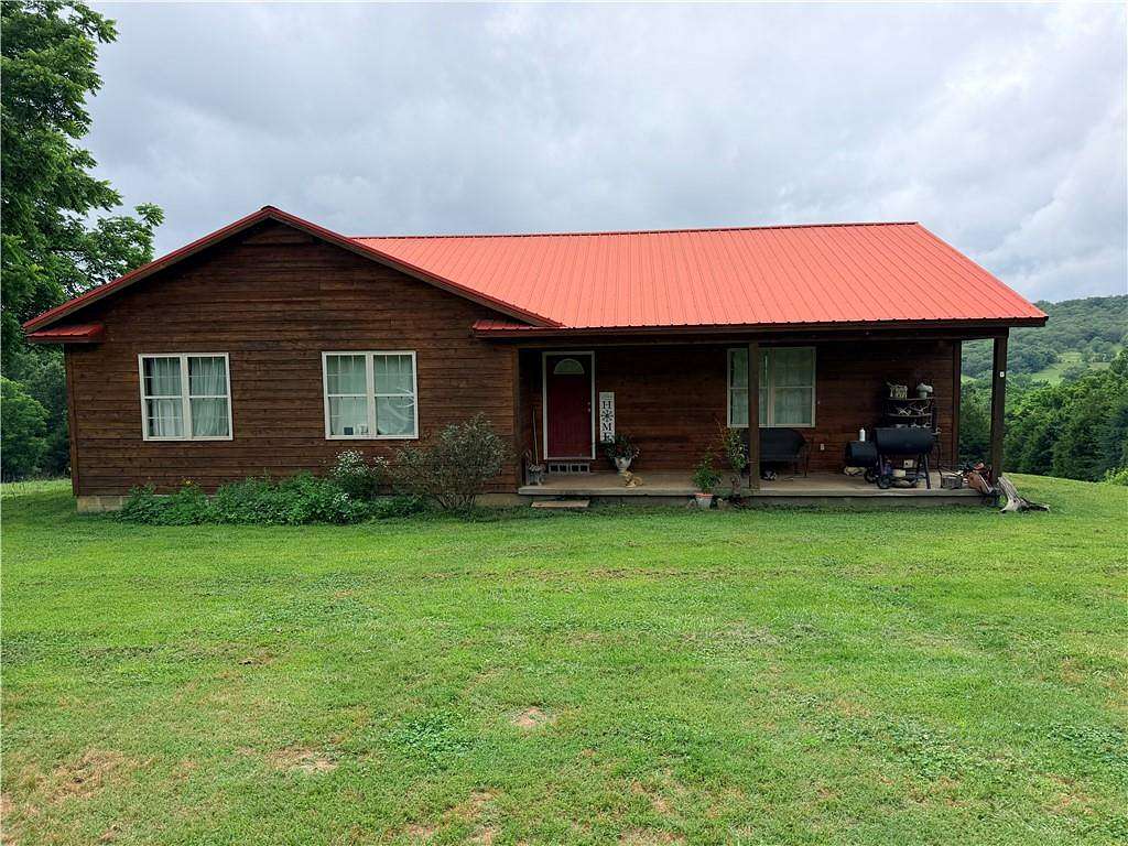 35 Acres of Land with Home for Sale in Huntsville, Arkansas
