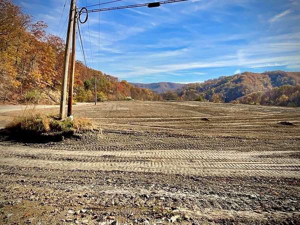 0.81 Acres of Residential Land for Sale in Huddy, Kentucky