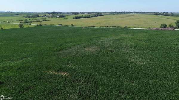 122 Acres of Land for Sale in Delta, Iowa