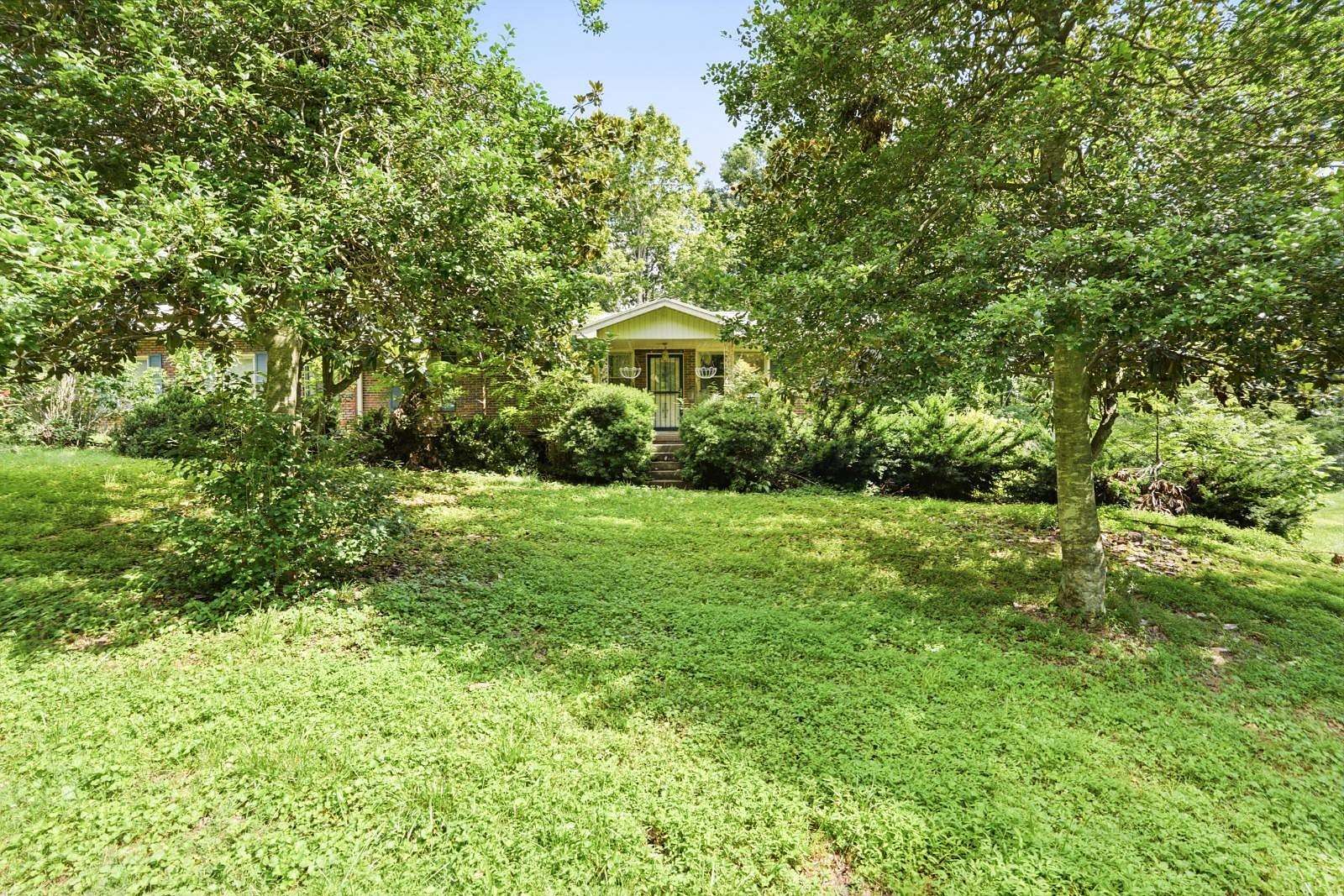 21 Acres of Land for Sale in Fairview, Tennessee