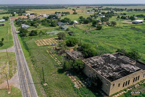7 Acres of Mixed-Use Land for Sale in Vernon, Texas