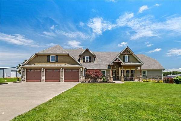 4.57 Acres of Land with Home for Sale in Decatur, Arkansas