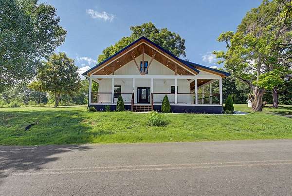 18.2 Acres of Land with Home for Sale in Dandridge, Tennessee
