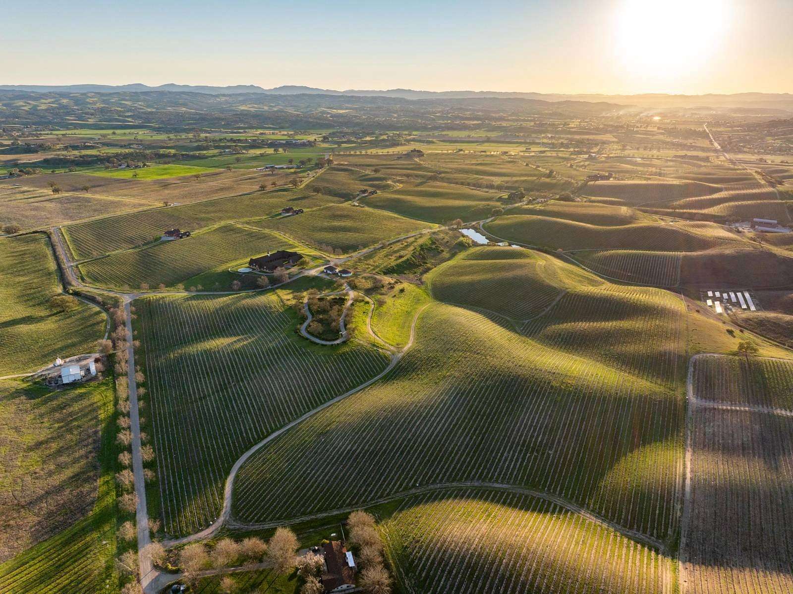 724 Acres of Agricultural Land with Home for Auction in Paso Robles, California
