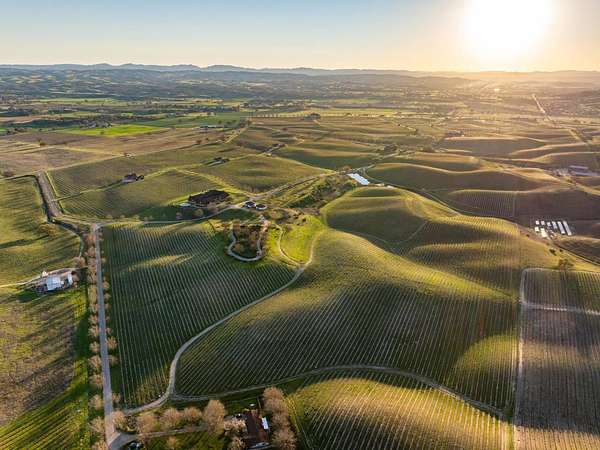 724 Acres of Agricultural Land with Home for Auction in Paso Robles, California