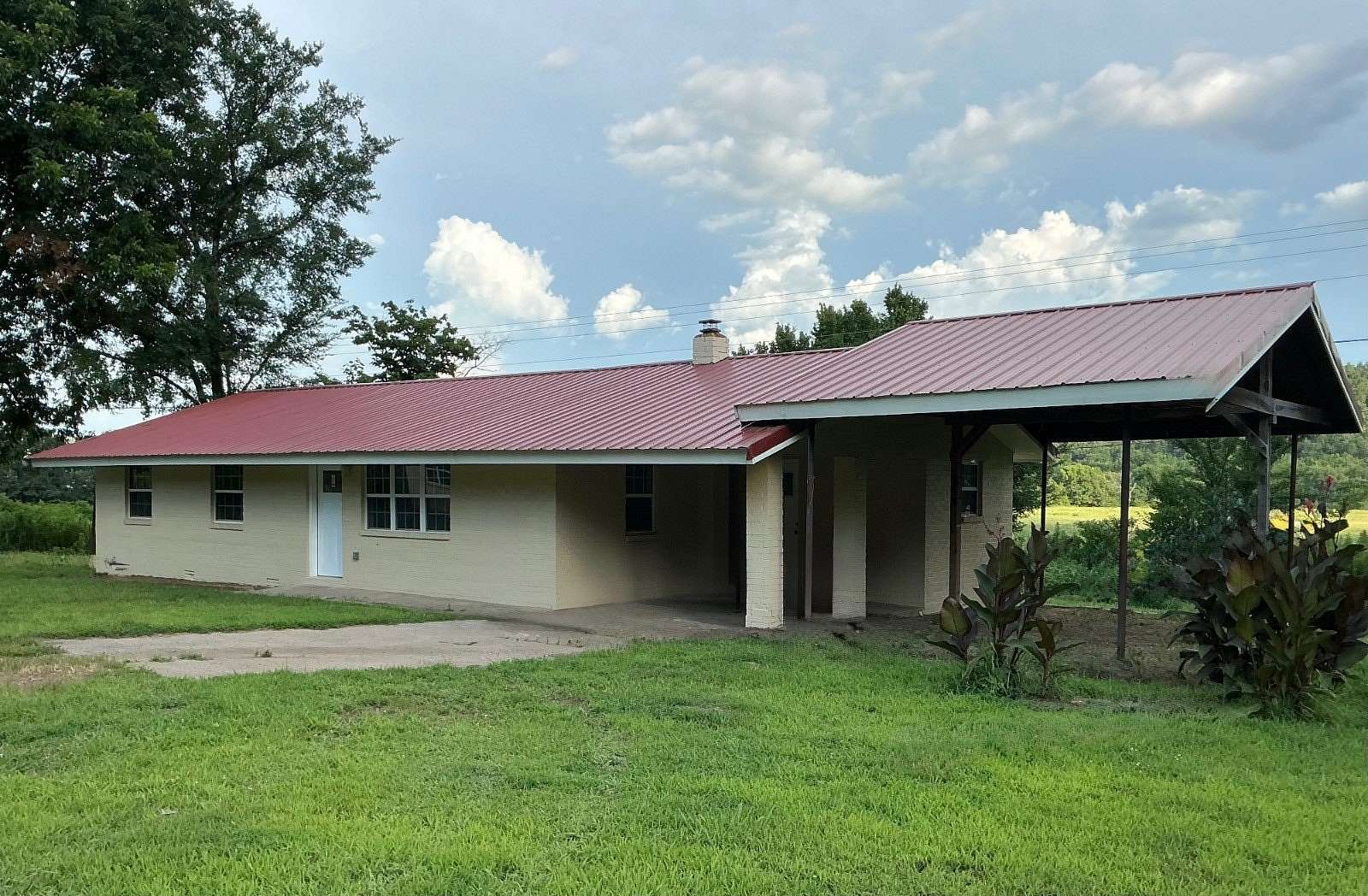 99 Acres of Agricultural Land with Home for Sale in Waldron, Arkansas