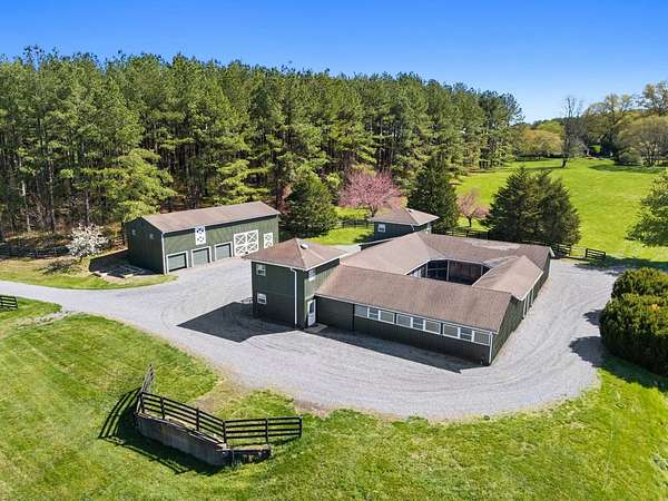 98 Acres of Land with Home for Sale in Delaplane, Virginia