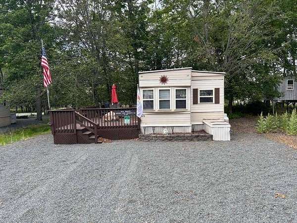 0.16 Acres of Residential Land for Sale in Gouldsboro, Pennsylvania