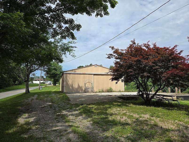Residential Land for Sale in McArthur, Ohio