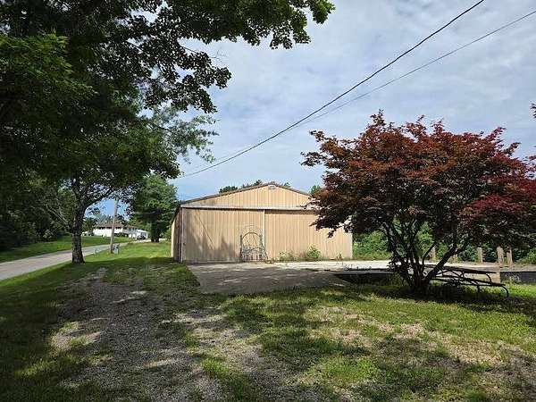 Residential Land for Sale in McArthur, Ohio