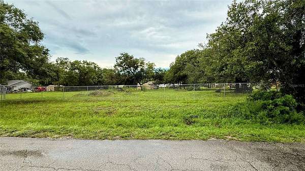 5 Acres of Land with Home for Sale in St. Cloud, Florida