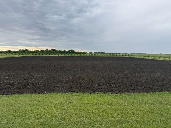 1 Acre of Residential Land for Sale in Minto, North Dakota