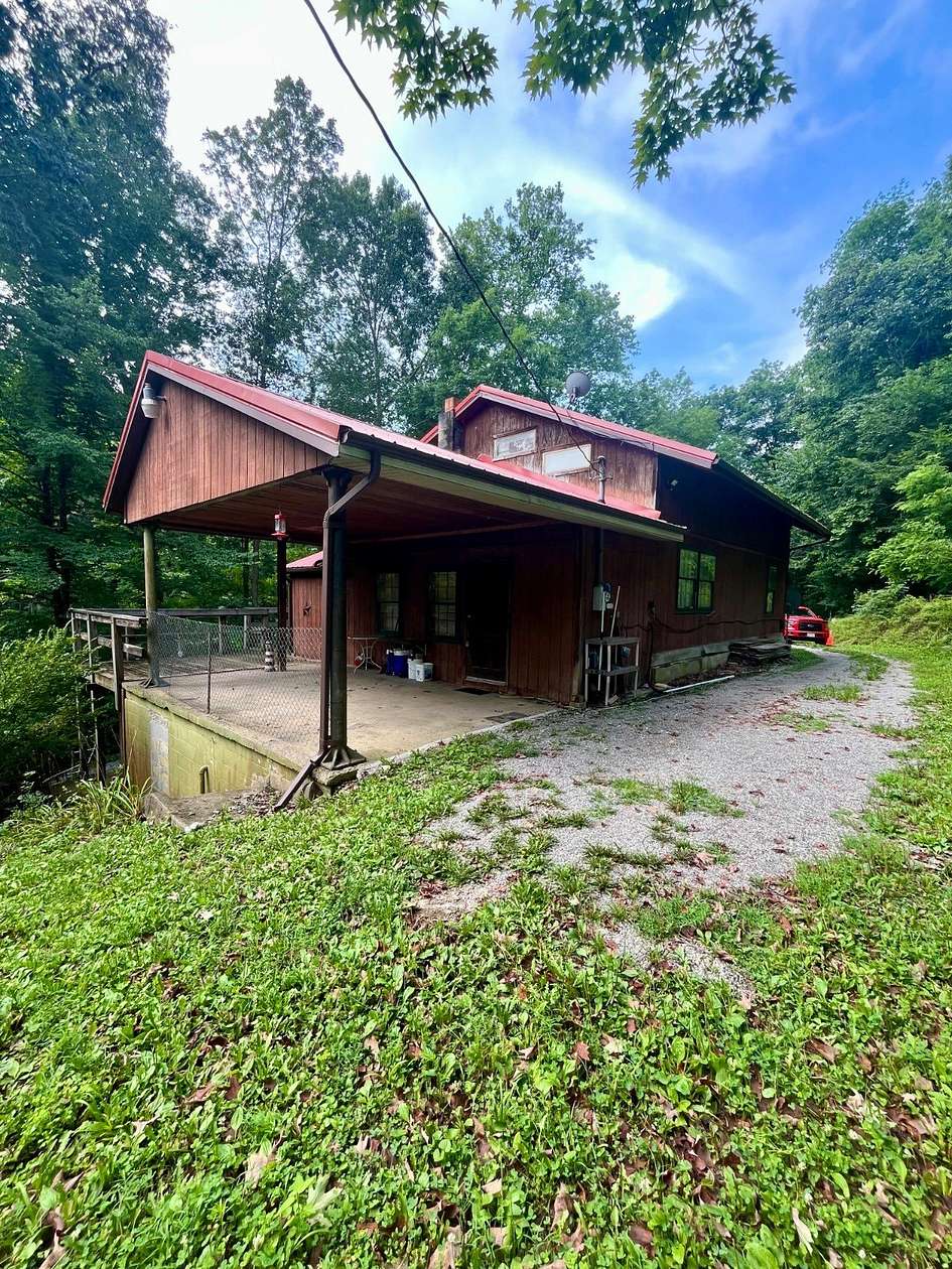 10 Acres of Land with Home for Sale in Jackson, Ohio