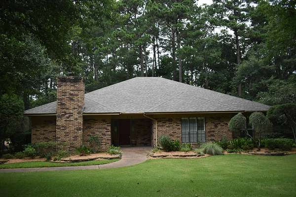 1.6 Acres of Land with Home for Sale in Magnolia, Arkansas