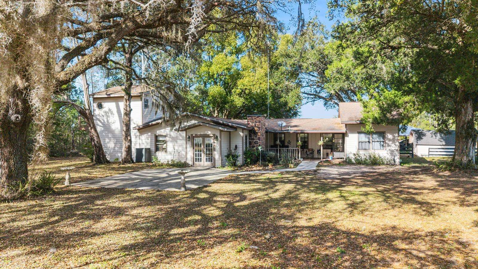 11 Acres of Land with Home for Sale in Dunnellon, Florida