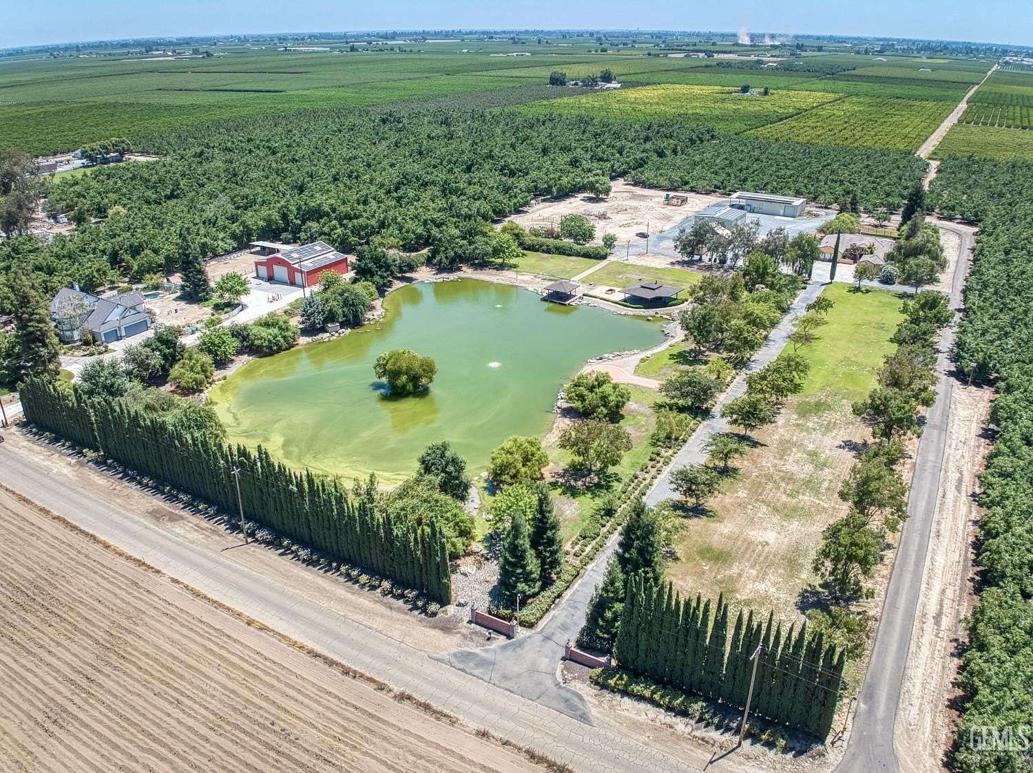 29 Acres of Agricultural Land with Home for Sale in Kingsburg, California