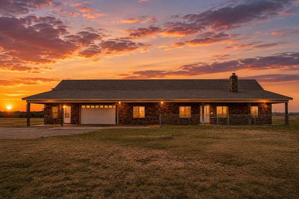 5.18 Acres of Land with Home for Sale in Lubbock, Texas