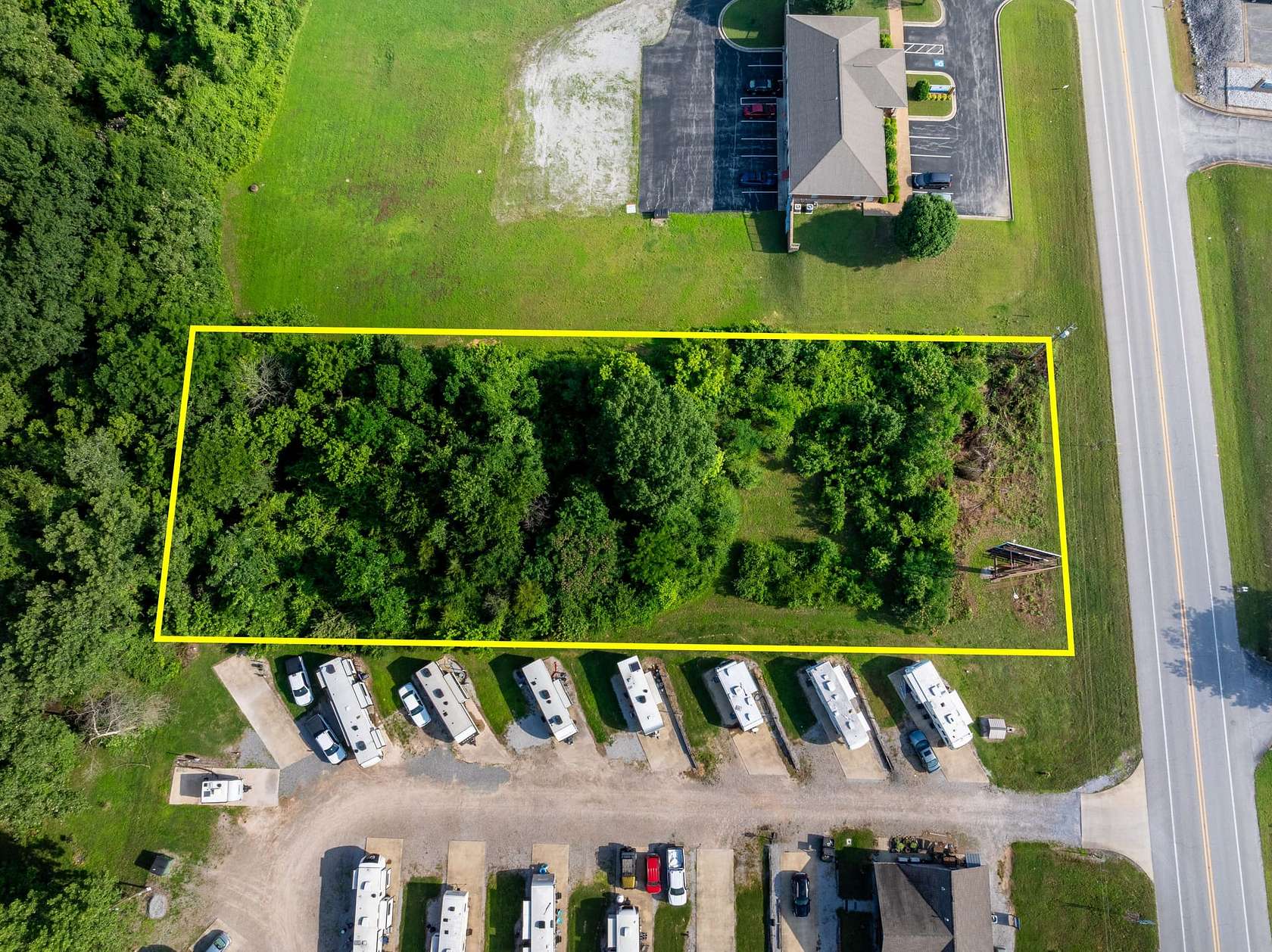 1 Acre of Mixed-Use Land for Sale in Batesville, Arkansas