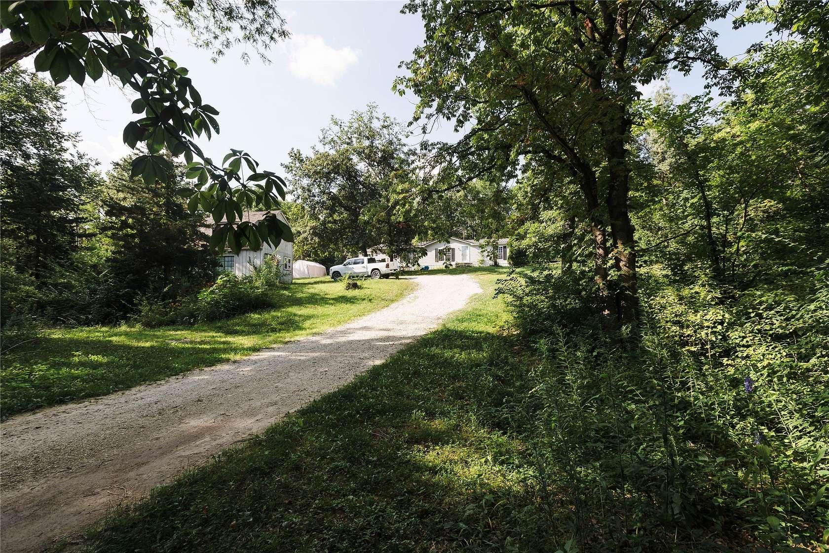 8 Acres of Land with Home for Sale in Eddyville, Iowa