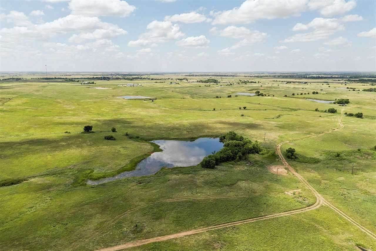 127 Acres of Agricultural & Residential Land for Sale in Lawton, Oklahoma