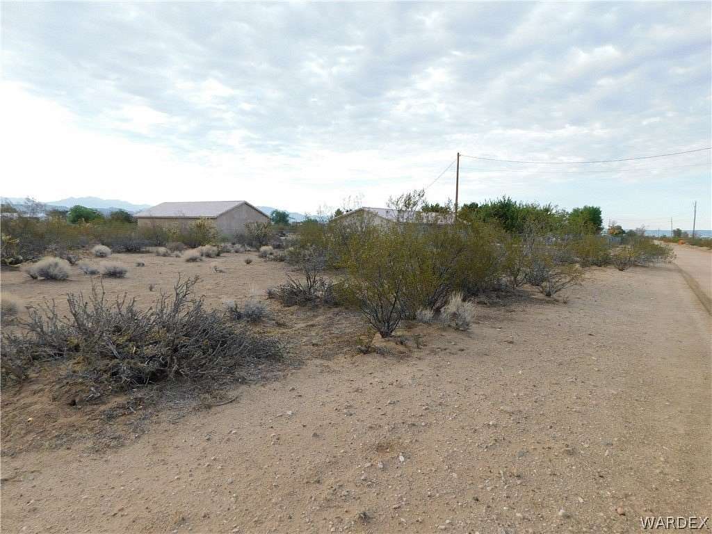 1.12 Acres of Residential Land for Sale in Golden Valley, Arizona