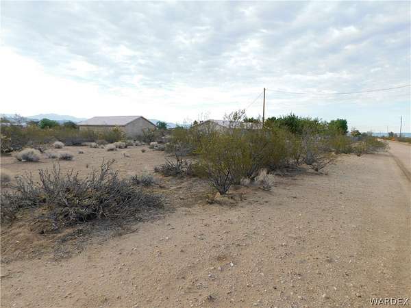 1.12 Acres of Residential Land for Sale in Golden Valley, Arizona