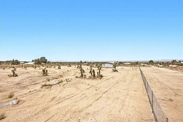 2.28 Acres of Land with Home for Sale in Piñon Hills, California