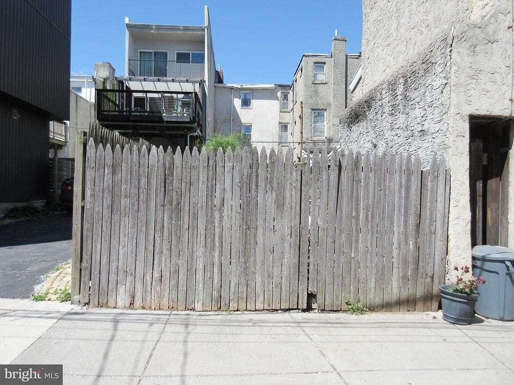 0.02 Acres of Residential Land for Sale in Philadelphia, Pennsylvania