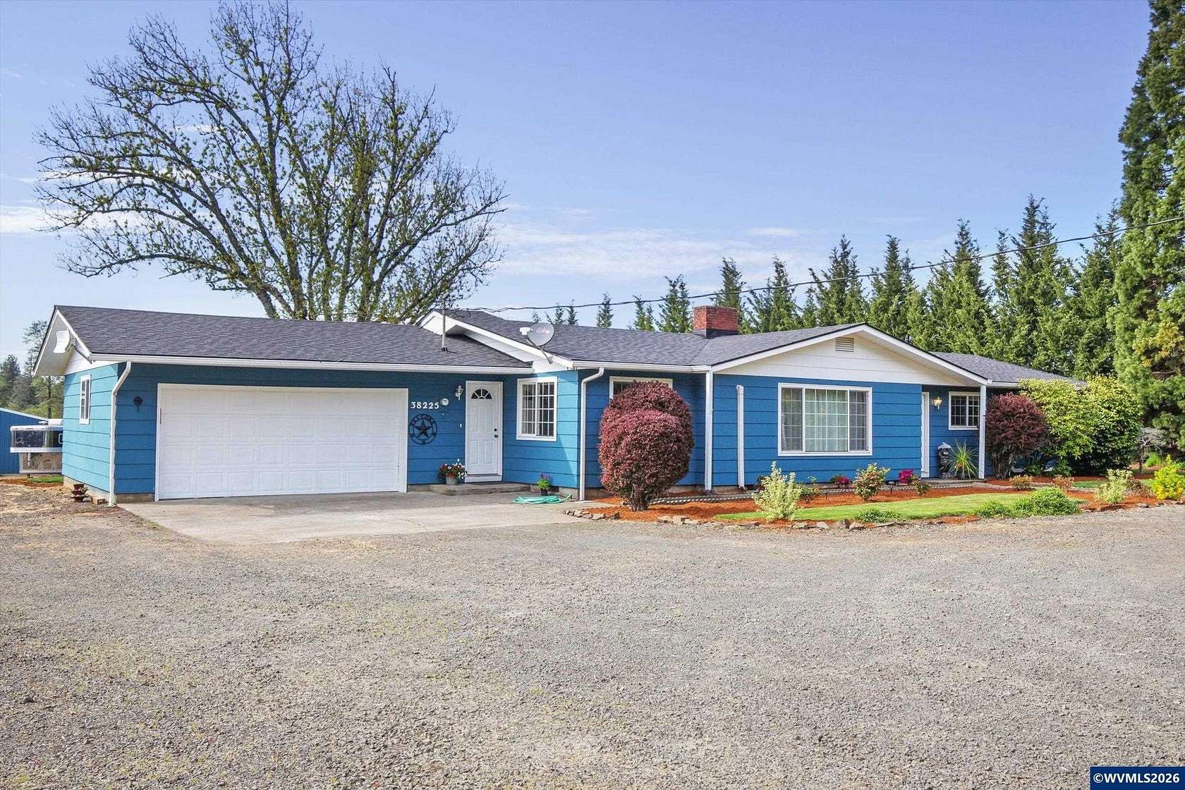 1.76 Acres of Land with Home for Sale in Lebanon, Oregon