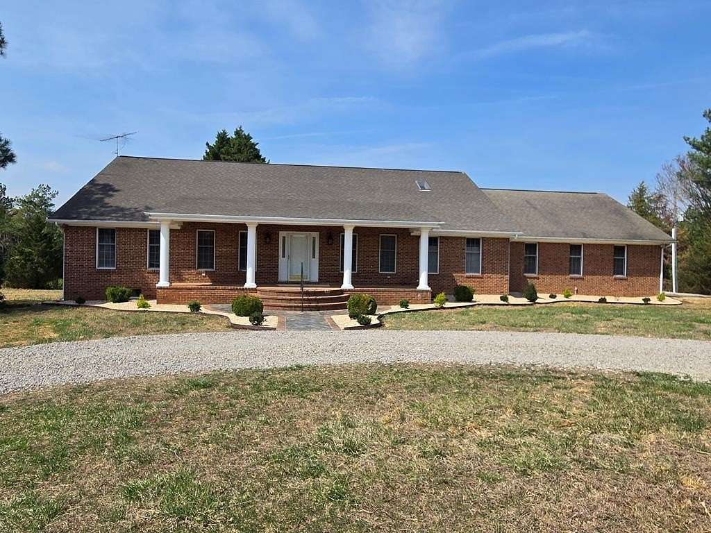 3 Acres of Land with Home for Sale in Farmville, Virginia