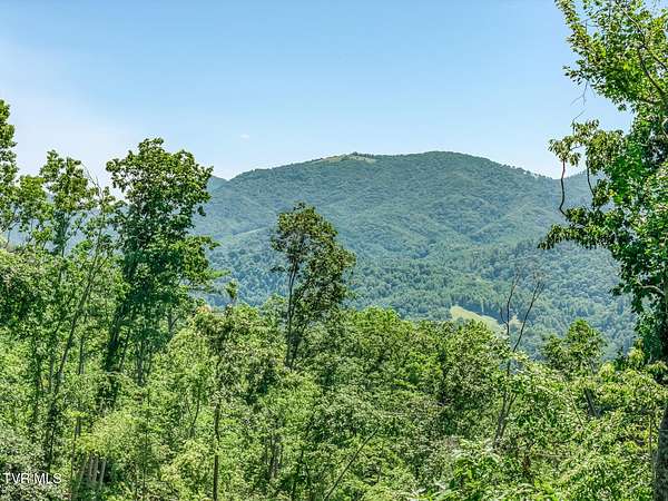 5 Acres of Land for Sale in Mountain City, Tennessee