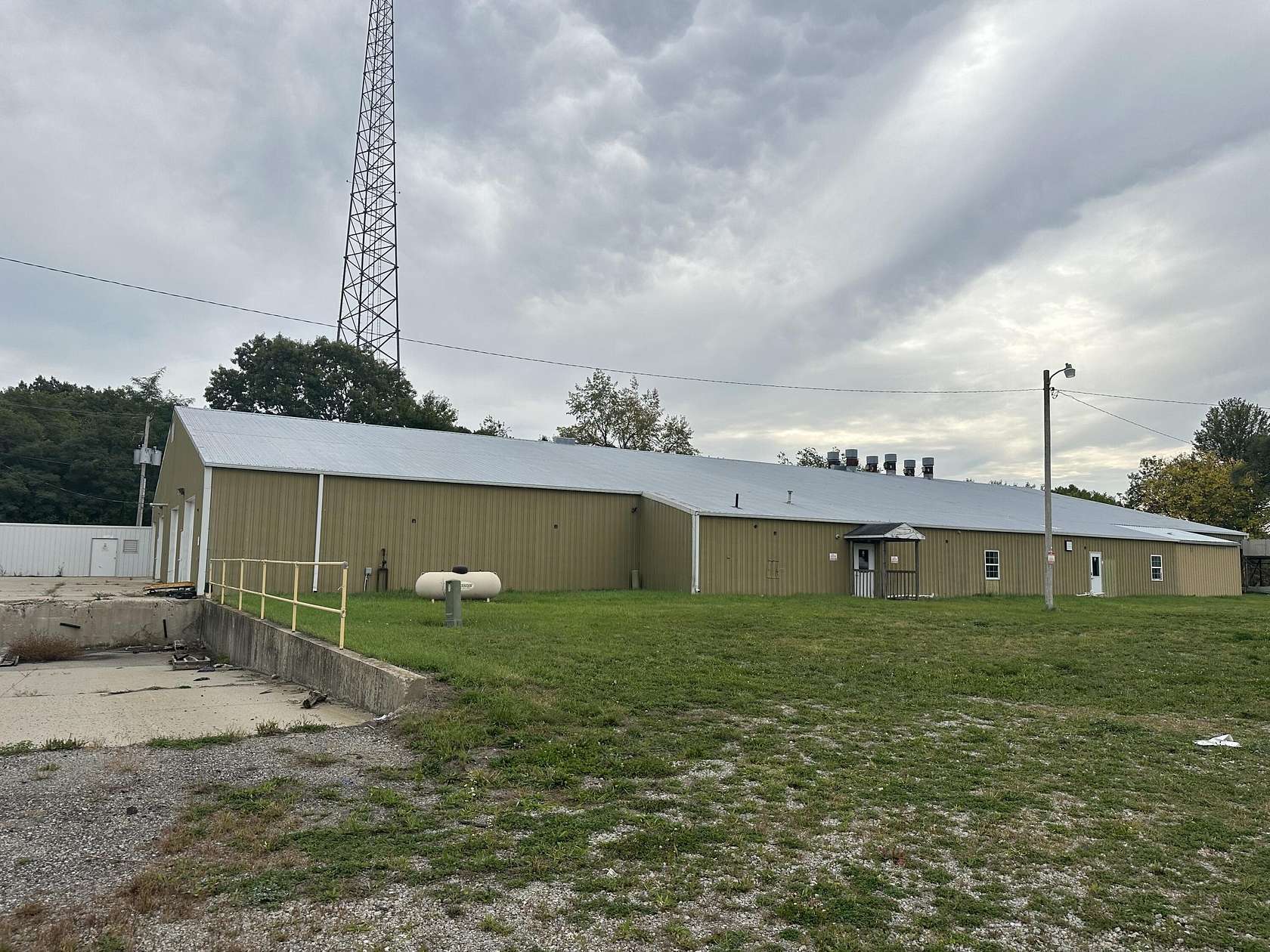1.9 Acres of Improved Commercial Land for Lease in Vandalia, Michigan