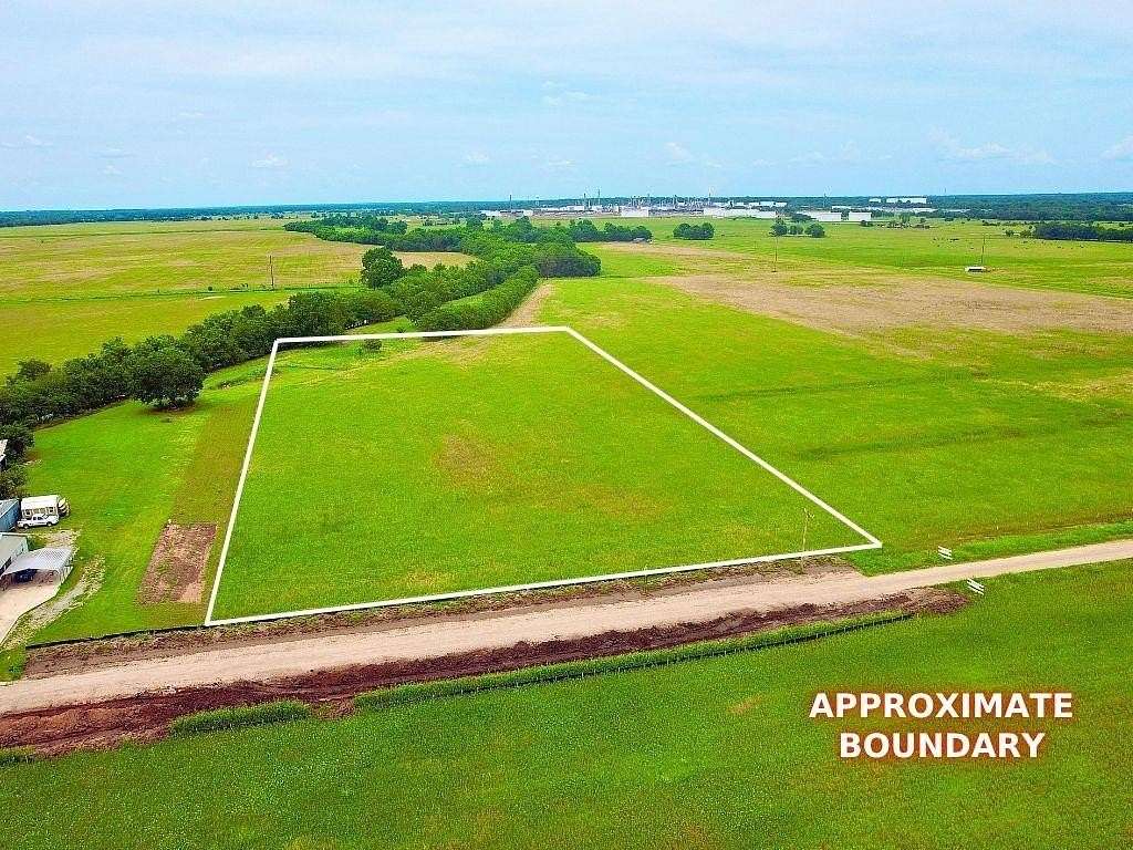 4.79 Acres of Residential Land for Sale in Wynnewood, Oklahoma