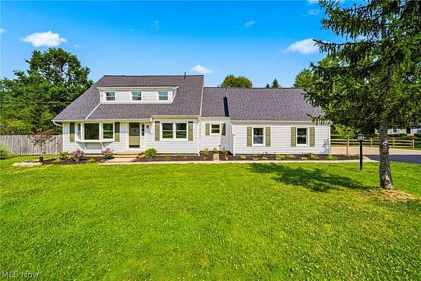 1.6 Acres of Land with Home for Sale in Chagrin Falls, Ohio
