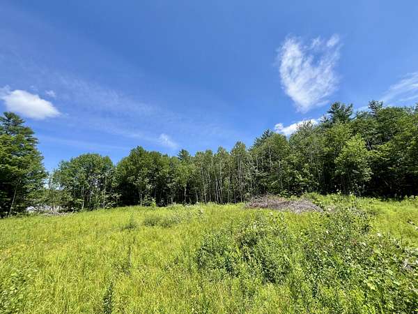 1.4 Acres of Residential Land for Sale in Richmond, Maine